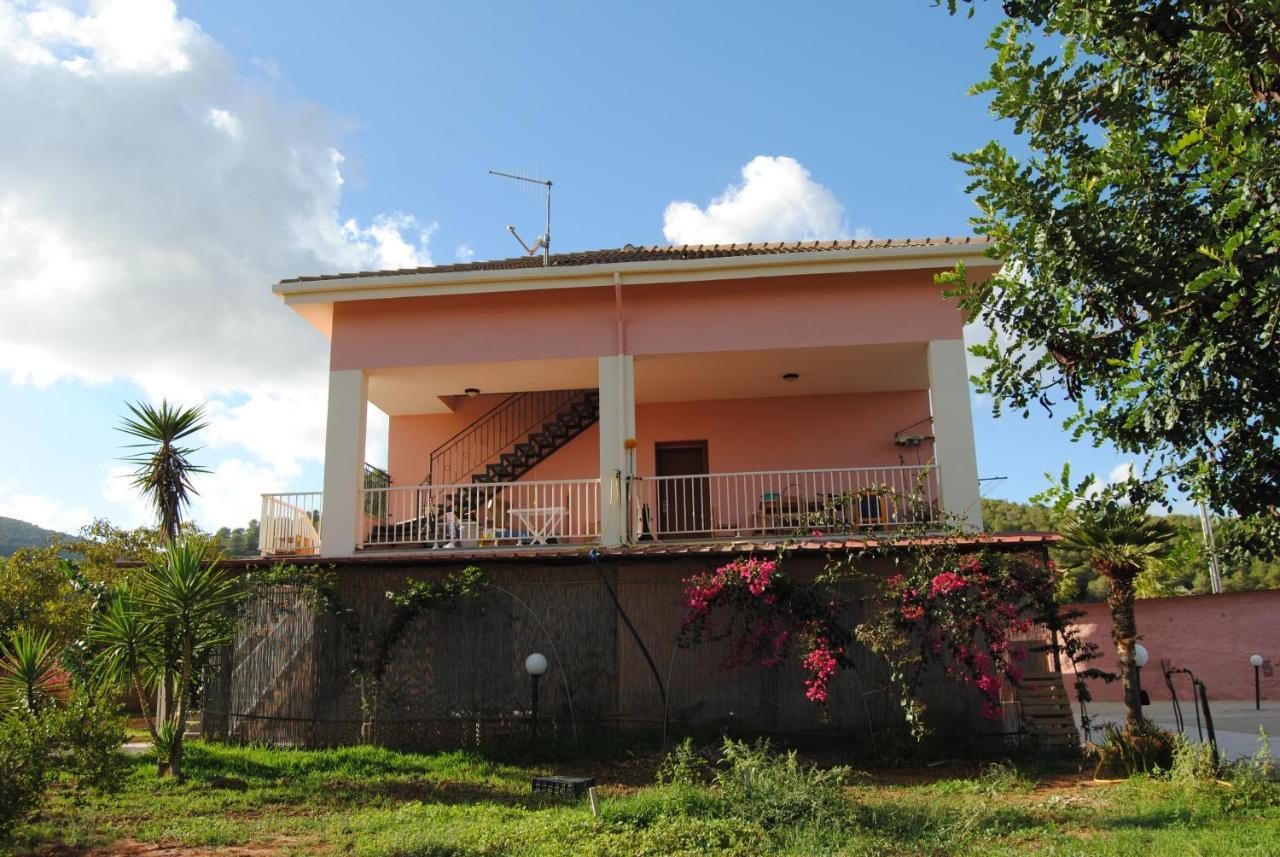 Bed & Breakfast Arenosu25 *